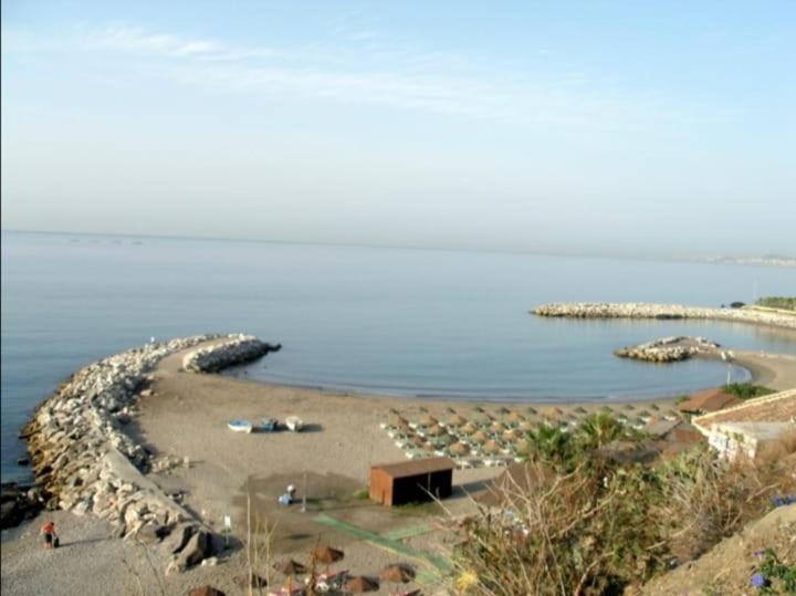 Espectacular Apartamento En Primera Linea De Playa Benalmádena Esterno foto